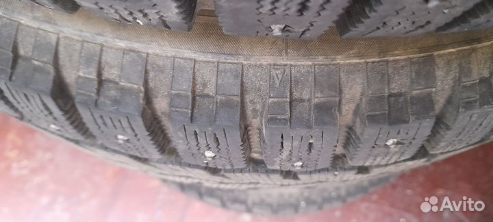 Yokohama Ice Guard F700Z 205/60 R16