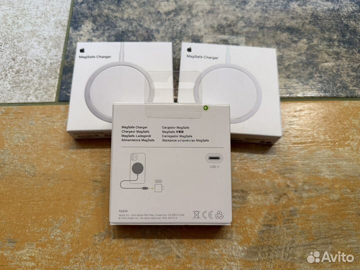 Беспроводная зарядка apple MagSafe Charger