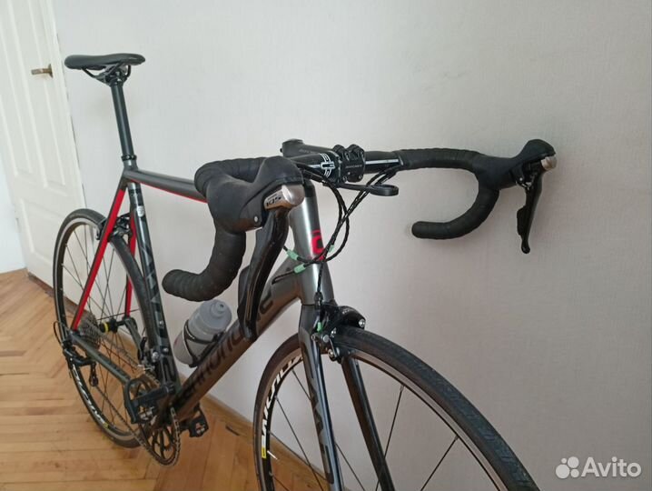 Шоссейный велосипед cannondale caad12