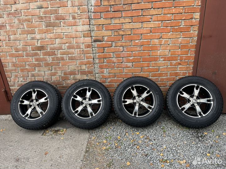 Hankook Dynapro HP2 RA33 225/70 R16