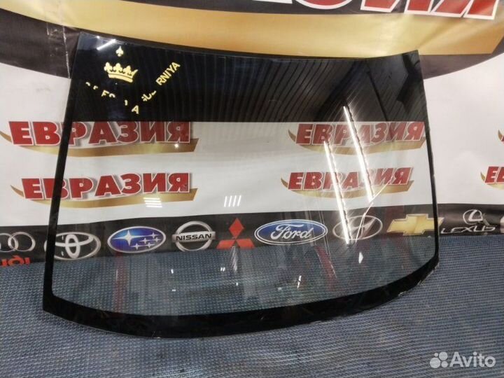 Стекло лобовое переднее Mitsubishi Galant EA1A