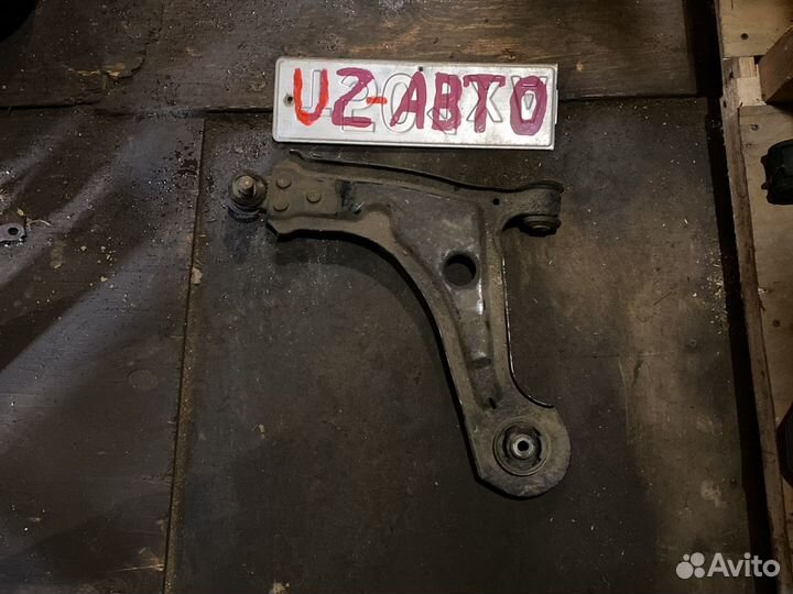 Рычаг передний левый правый Lacetti Nubira Gentra