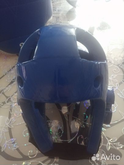 Шлем с маской для тхэквондо