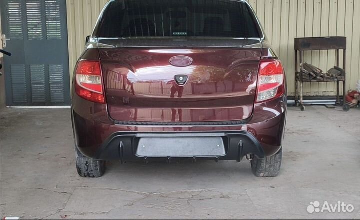 Дифуззор заднего бампера Гранта 2190 седан