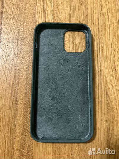Чехол на iPhone 12