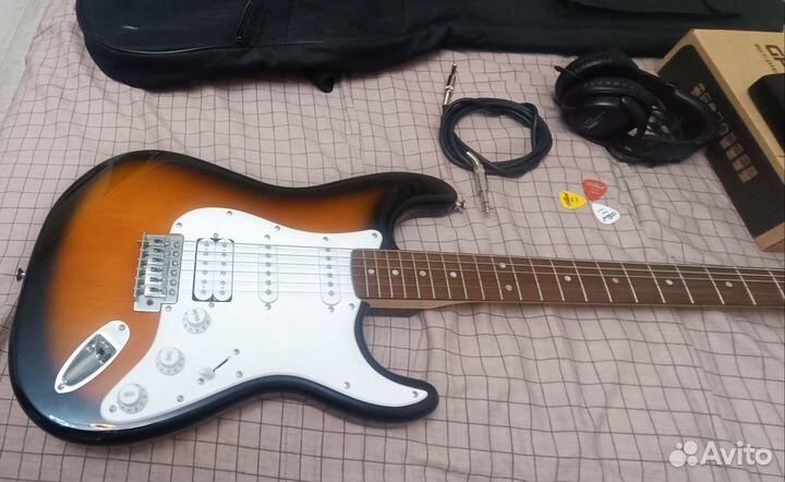 Fender squier Stratocaster HSS Brown Sunburst