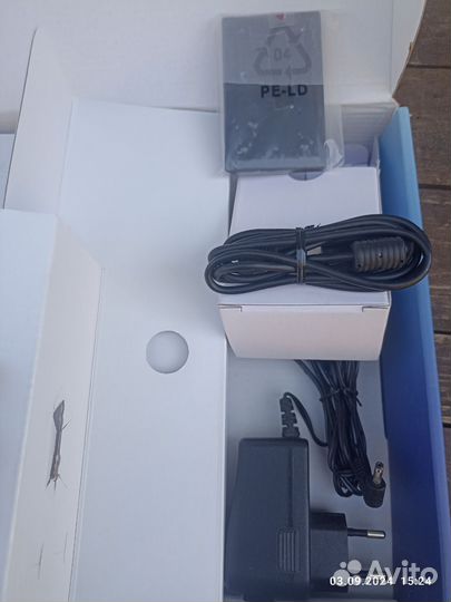 Цифровая фоторамка Digma PF-802