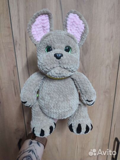 Вязаная собачка бульдог