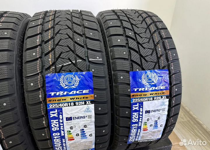 Tri Ace Snow White II 225/40 R18 39H
