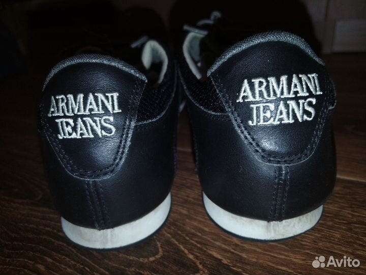 Armani jeans 42размер