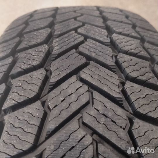 Michelin X-Ice Snow 245/40 R20 99