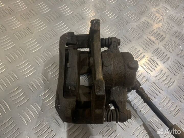 Суппорт тормозной передний правый Fiat Albea седан