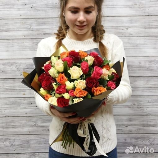 25 роз цветы девушке