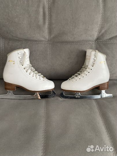 Коньки фигурные детские
