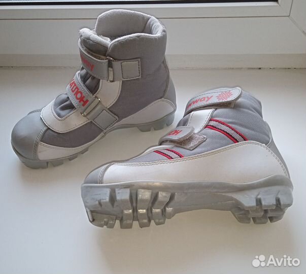 Детские лыжные ботинки р.32-33 Декатлон NNN