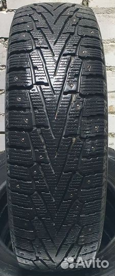 Roadstone Winguard WinSpike SUV 225/65 R17