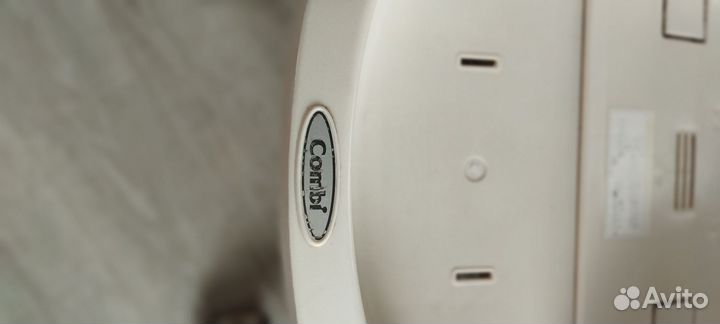 Японский стульчик combi (электронный)