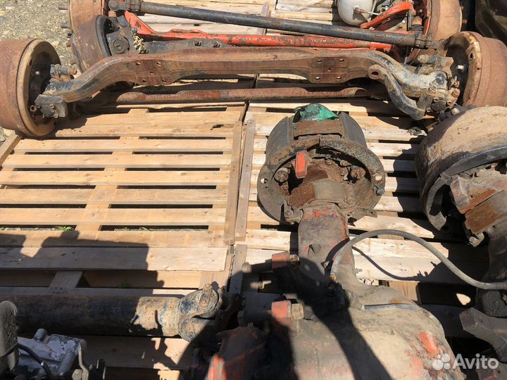 Балка передняя на isuzu giga CYM81V2, 10PE