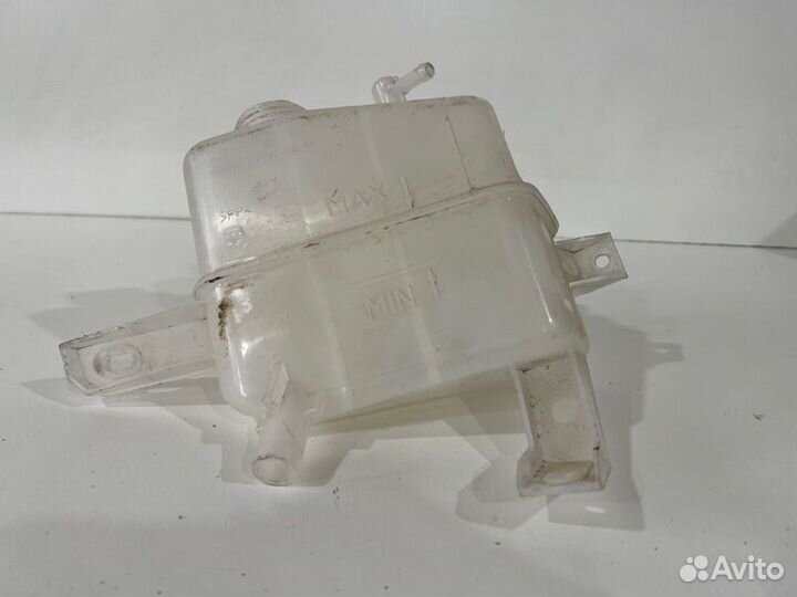 Бачок расширительный LADA Granta 2011-Нв