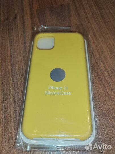 Чехол на iPhone 11
