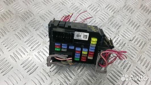 Блок предохранителей cadillac escalade 3 (2BA02M10