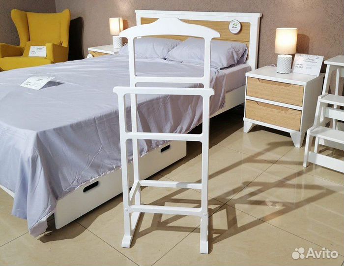 Вешалка Напольная из массива дерева (3 цвета)