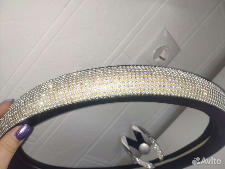 Оплетка на руль со стразами