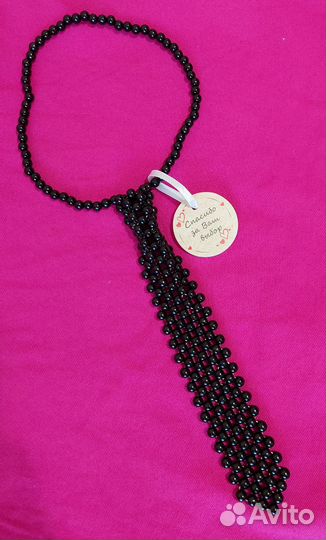 Галстук из бусин