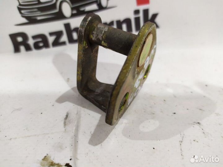 Петля замка двери Mercedes V-Class W638 2.1D 2001