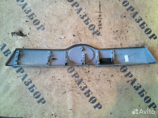 Накладка крышки багажника Toyota Highlander 3