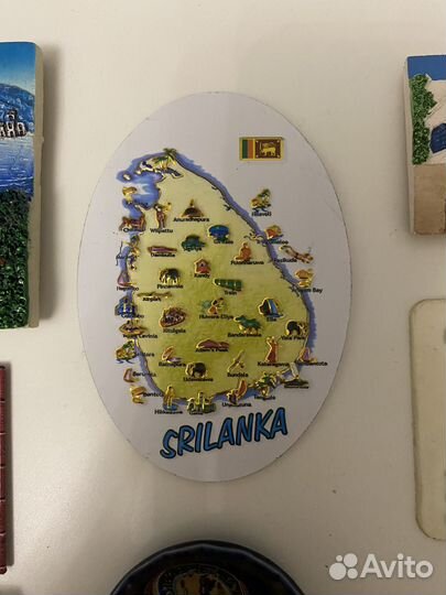 Магниты на холодильник из разных стран