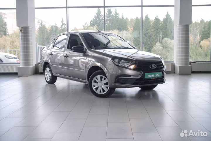 LADA Granta 1.6 МТ, 2021, 12 997 км