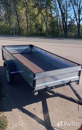 Прицеп автомобильный легковой бу. 3м*1,3м