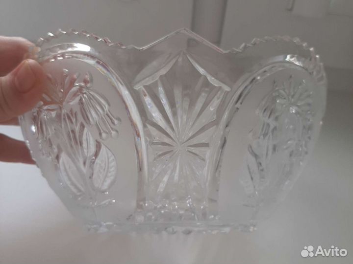 Хрустальная ваза