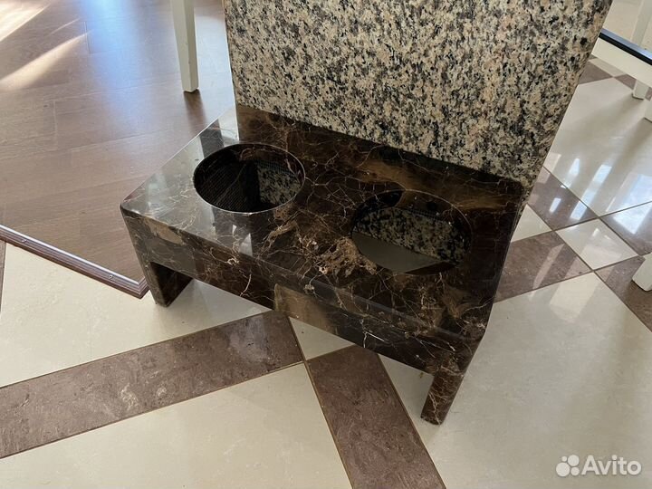 Подставка под миски для собак