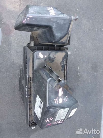 Корпус воздушного фильтра Nissan Primera P12 2.0