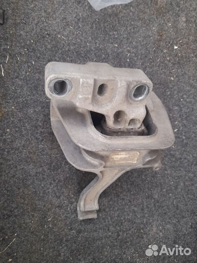 Опора двигателя skoda octavia a7 1.4