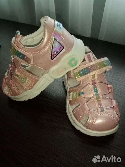Сандали для девочки
