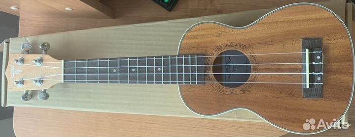 Укулеле Listen