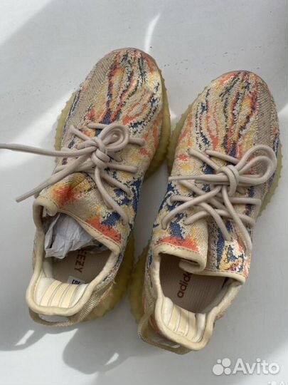 Кроссовки женские yeezy