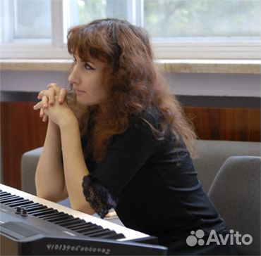 Репетитор по фортепиано сольфеджио,концертмейстер