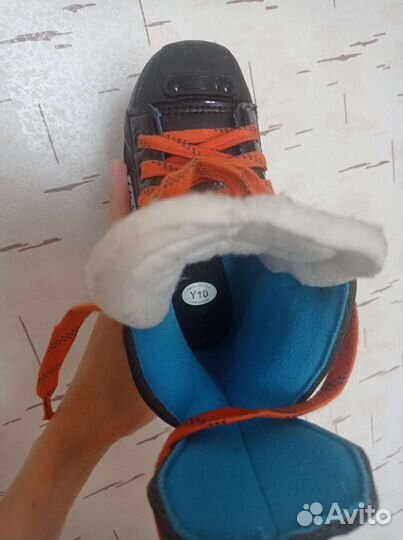 Хоккейные коньки bauer