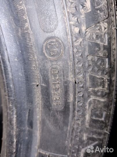 Goodyear Ultragrip 600 215/55 R17 98T