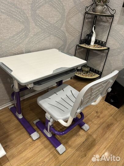 Растущая парта и стул Cubby