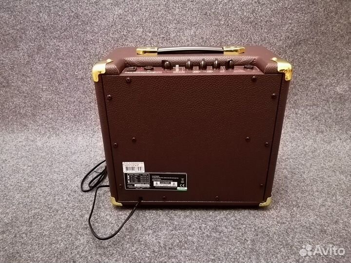 Комбоусилитель Новый для акустической гитары