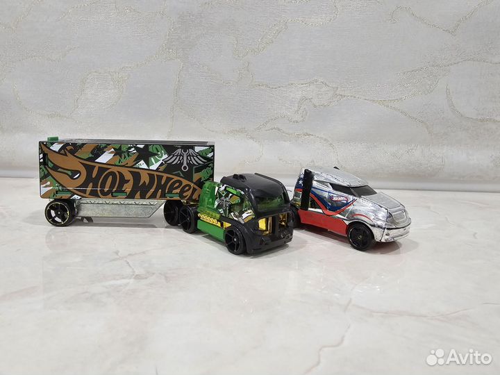 Hot Wheels Track Speed Fleet