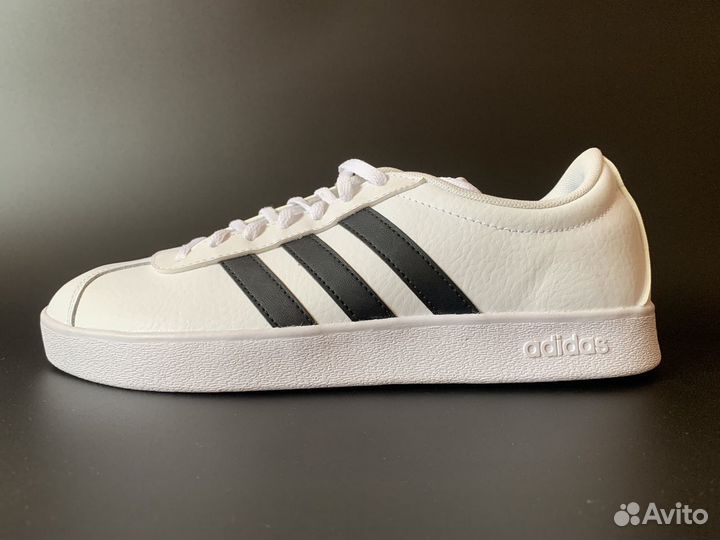 Кроссовки Adidas 39.5 и 41.5 размер оригинал