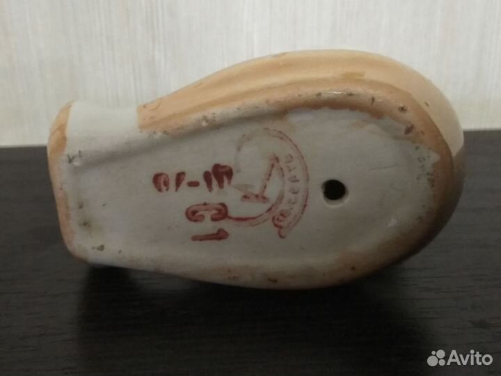 Фарфоровая статуэтка