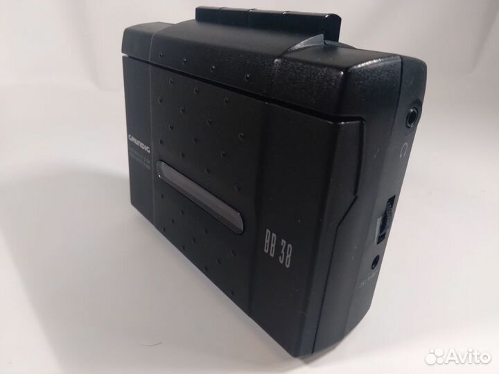 Кассетный плеер Grundig BB 38. Есть видео работы