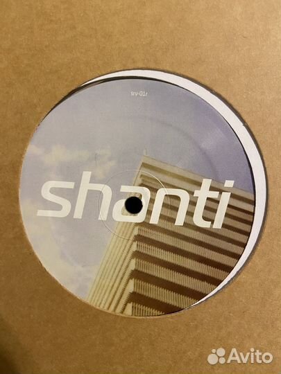 Винил Move D – Between Us